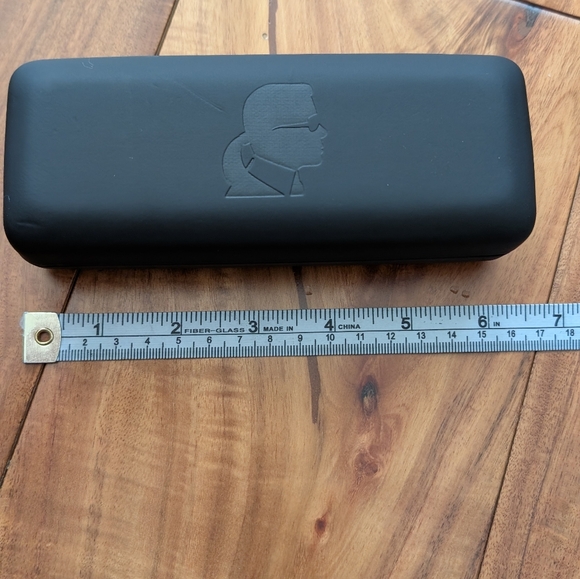 Karl Lagerfeld Logo Glass Case New ❤️ - Picture 2 of 6